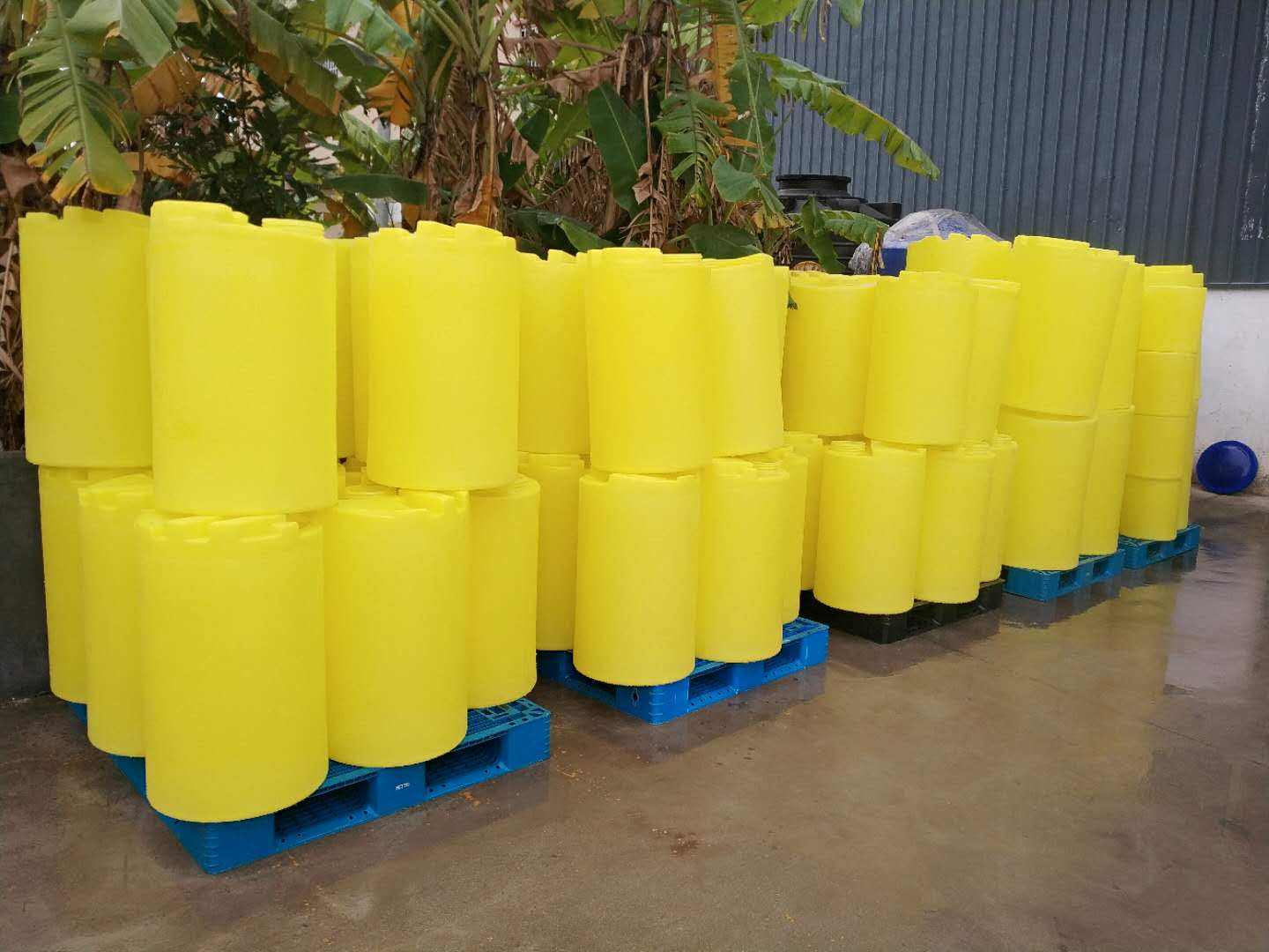 1000L加药箱